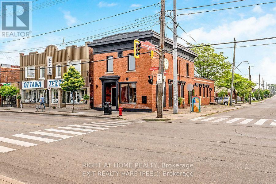 MAIN - 262 OTTAWA STREET N, Hamilton (Crown Point) — photo 2