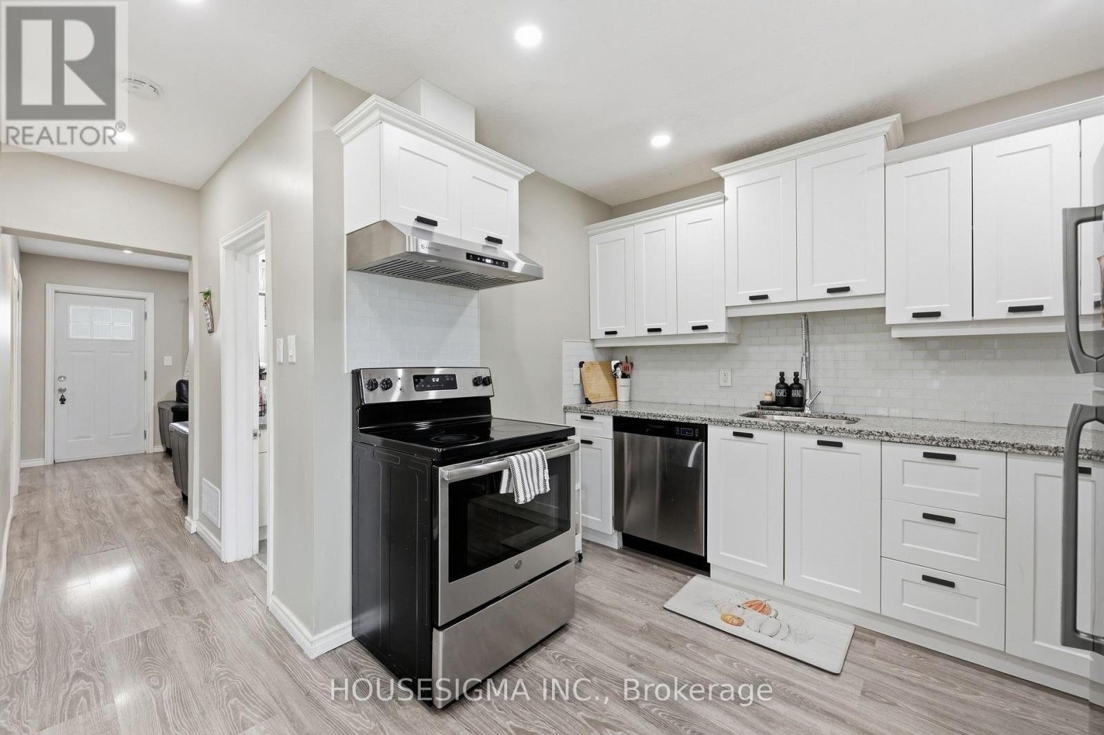 198 WEIR STREET N, Hamilton (Normanhurst) — photo 11