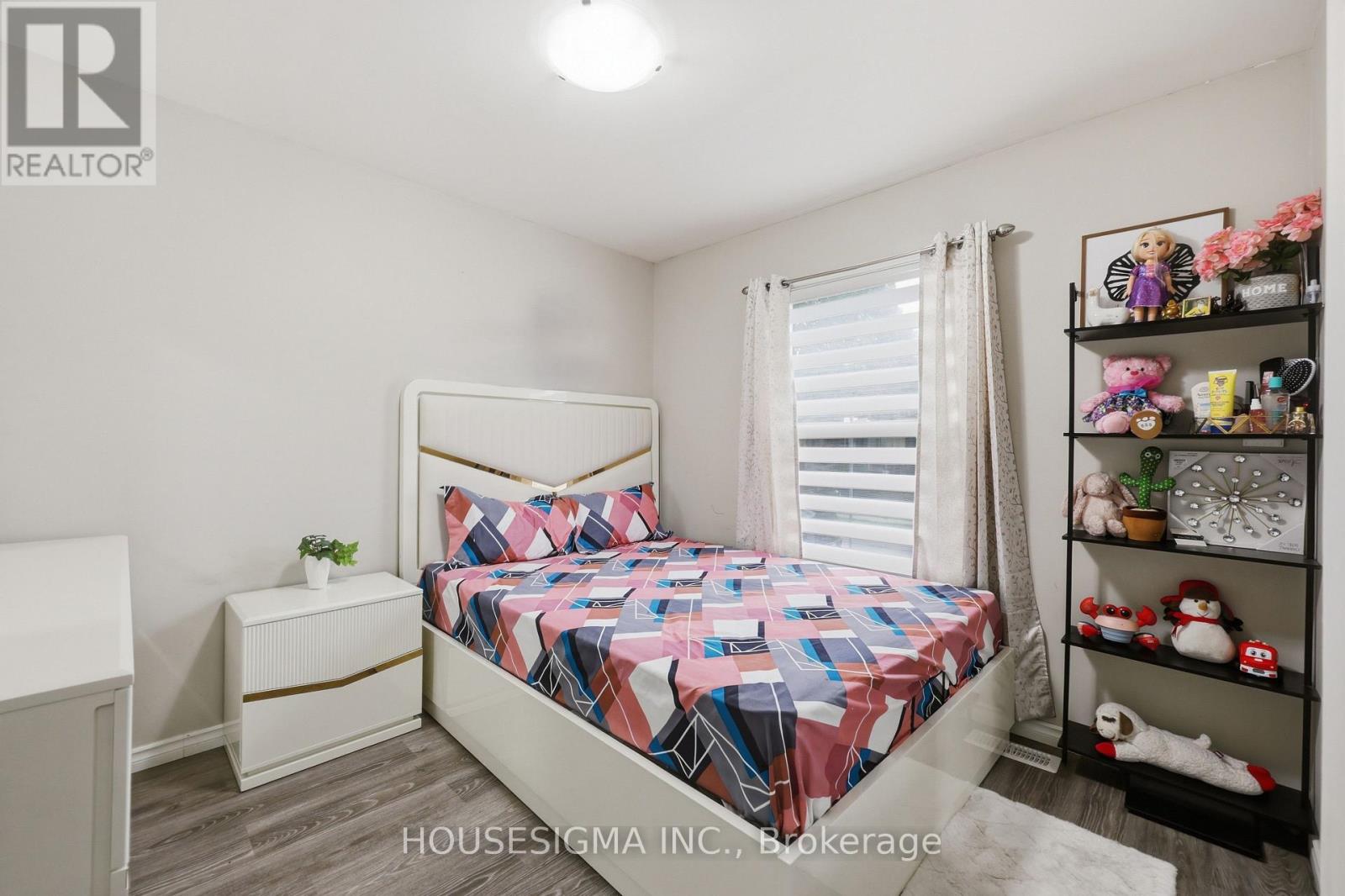 198 WEIR STREET N - 16