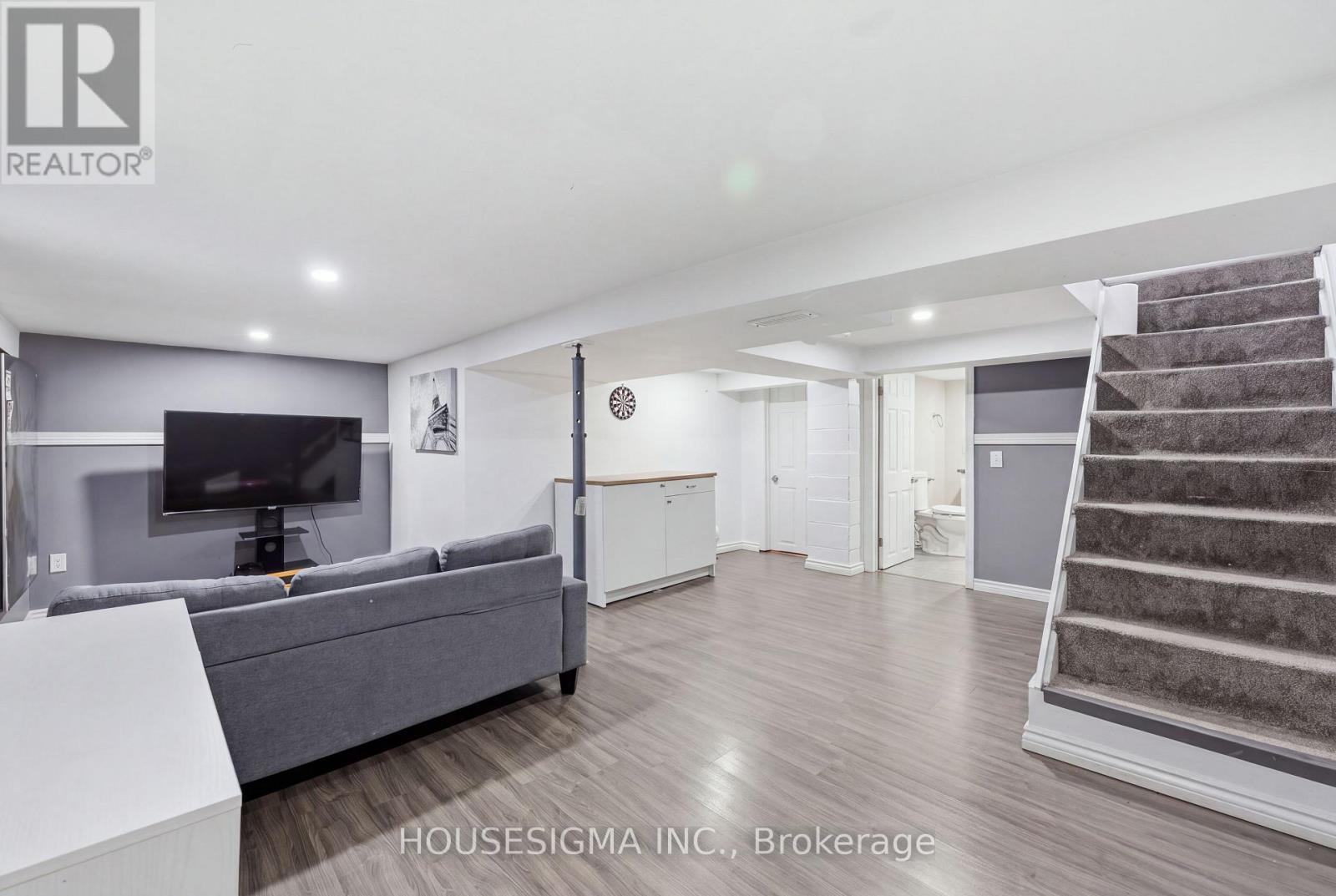 198 WEIR STREET N - 22