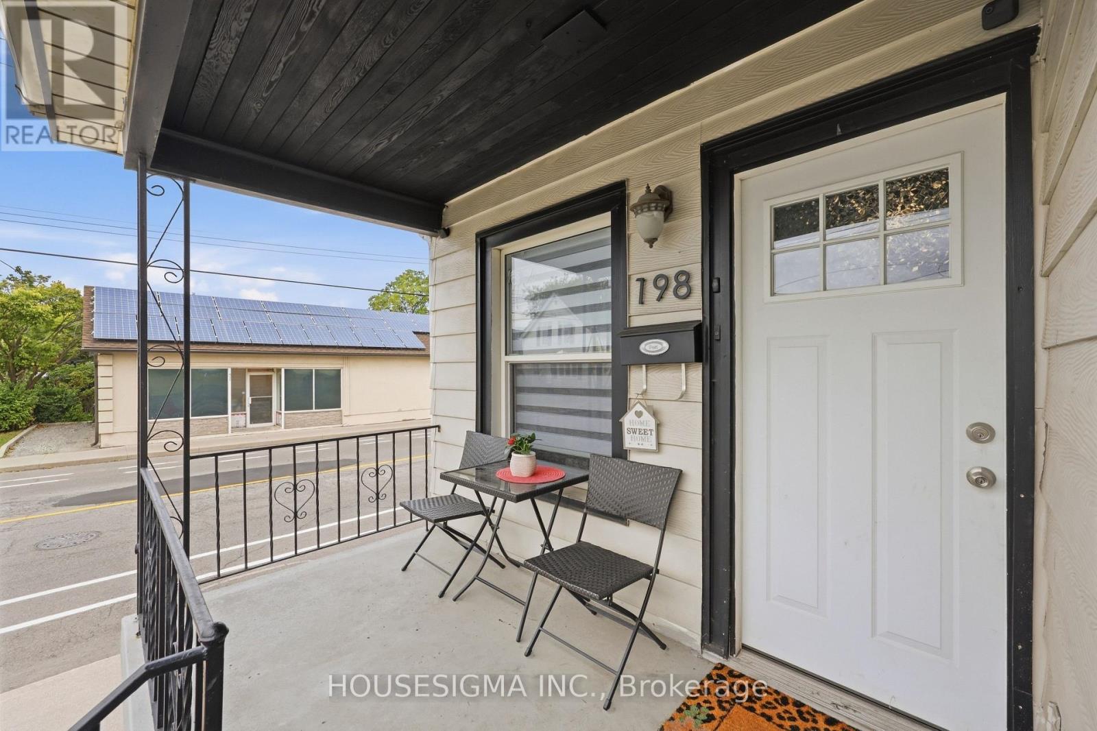 198 WEIR STREET N - 5