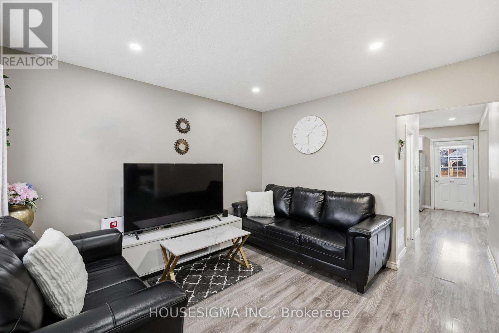 198 WEIR STREET N - 8