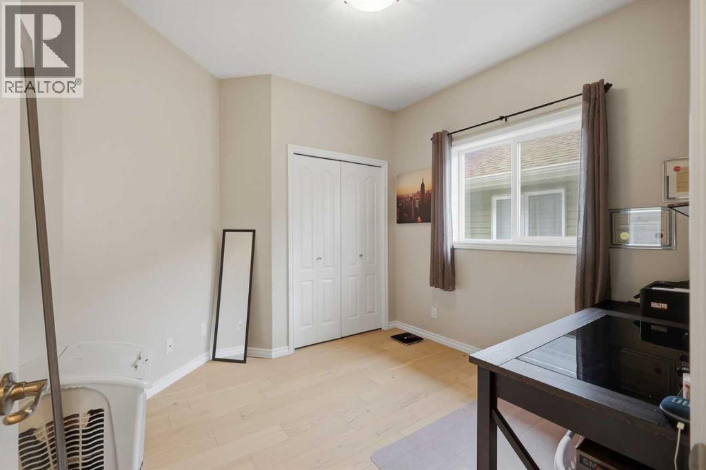 Listing photo – 19 Regatta Way, Sylvan Lake
