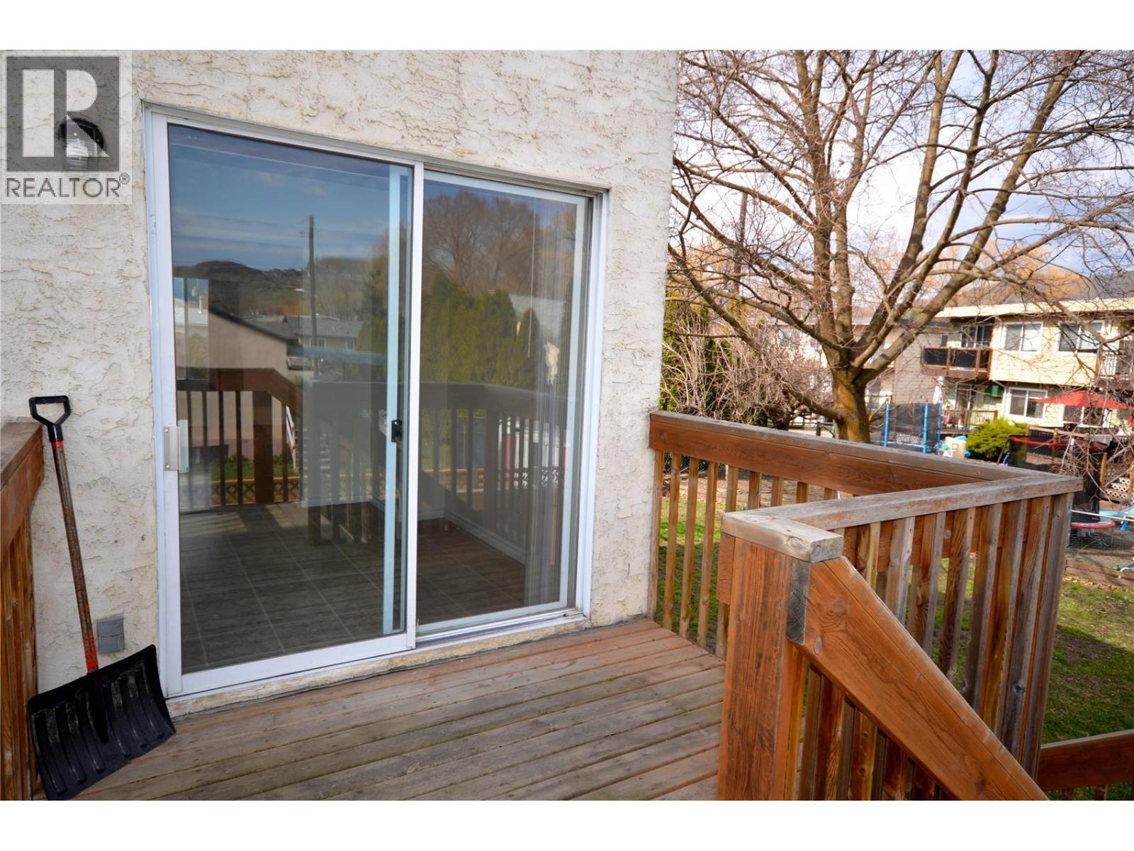 4501B 15 Avenue - 44