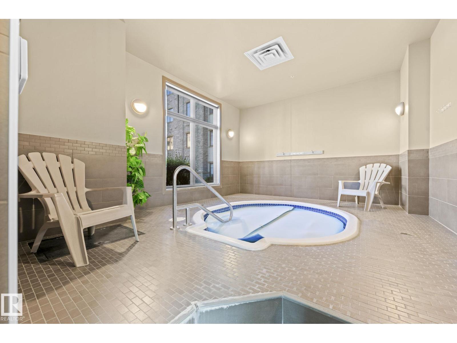 #332 160 MAGRATH RD NW - 33