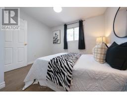 172 Hollyberry Trail, Toronto, ON M2H2P4 Photo 13