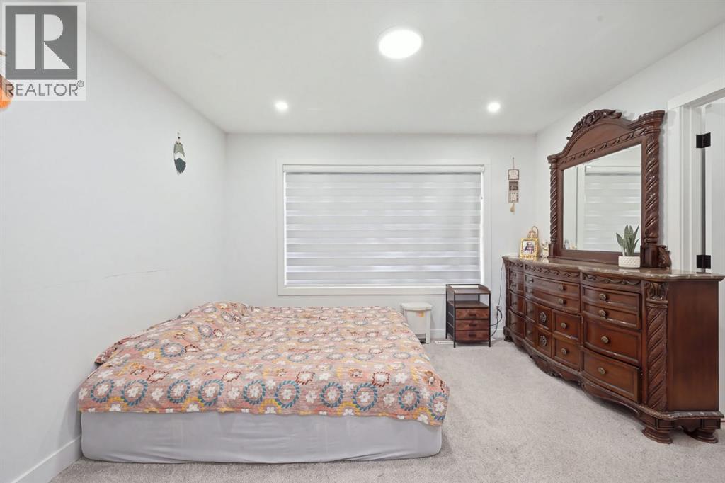 118 Saddlelake Manor NE - 24