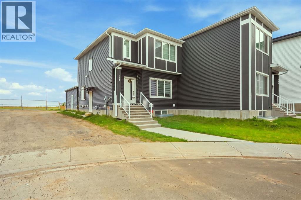 118 Saddlelake Manor NE - 3