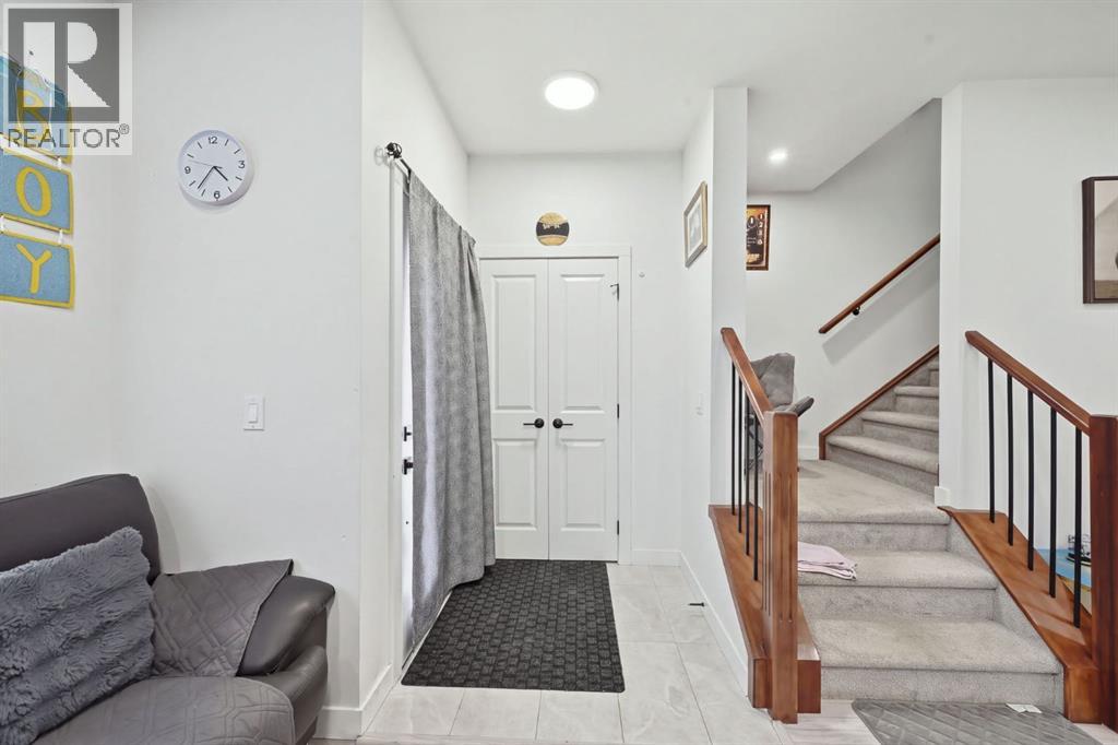 118 Saddlelake Manor NE - 5