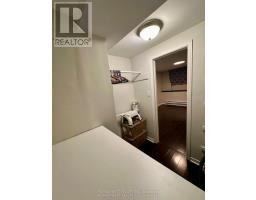 Bsmt - 13 Sorauren Avenue, Toronto, ON M6R2C6 Photo 12