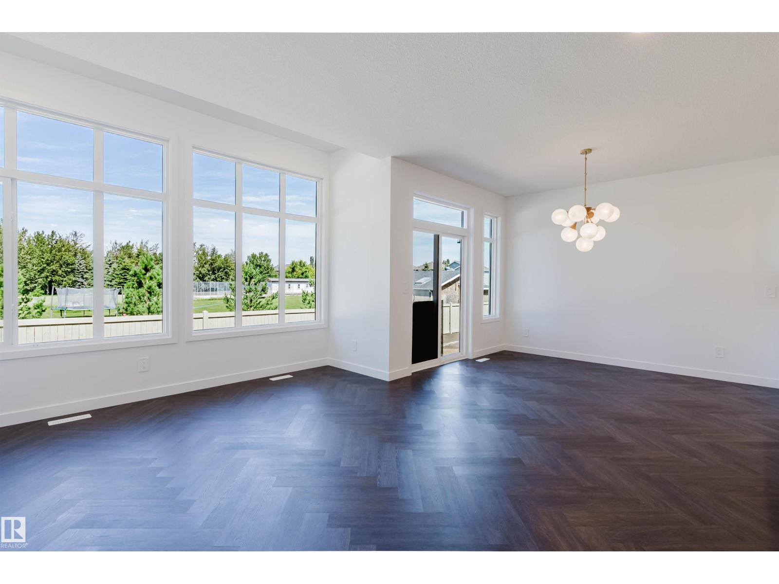 20624 43 AV NW - 18