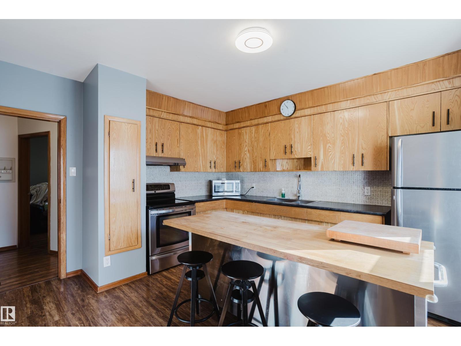 12831 126 ST NW - 3