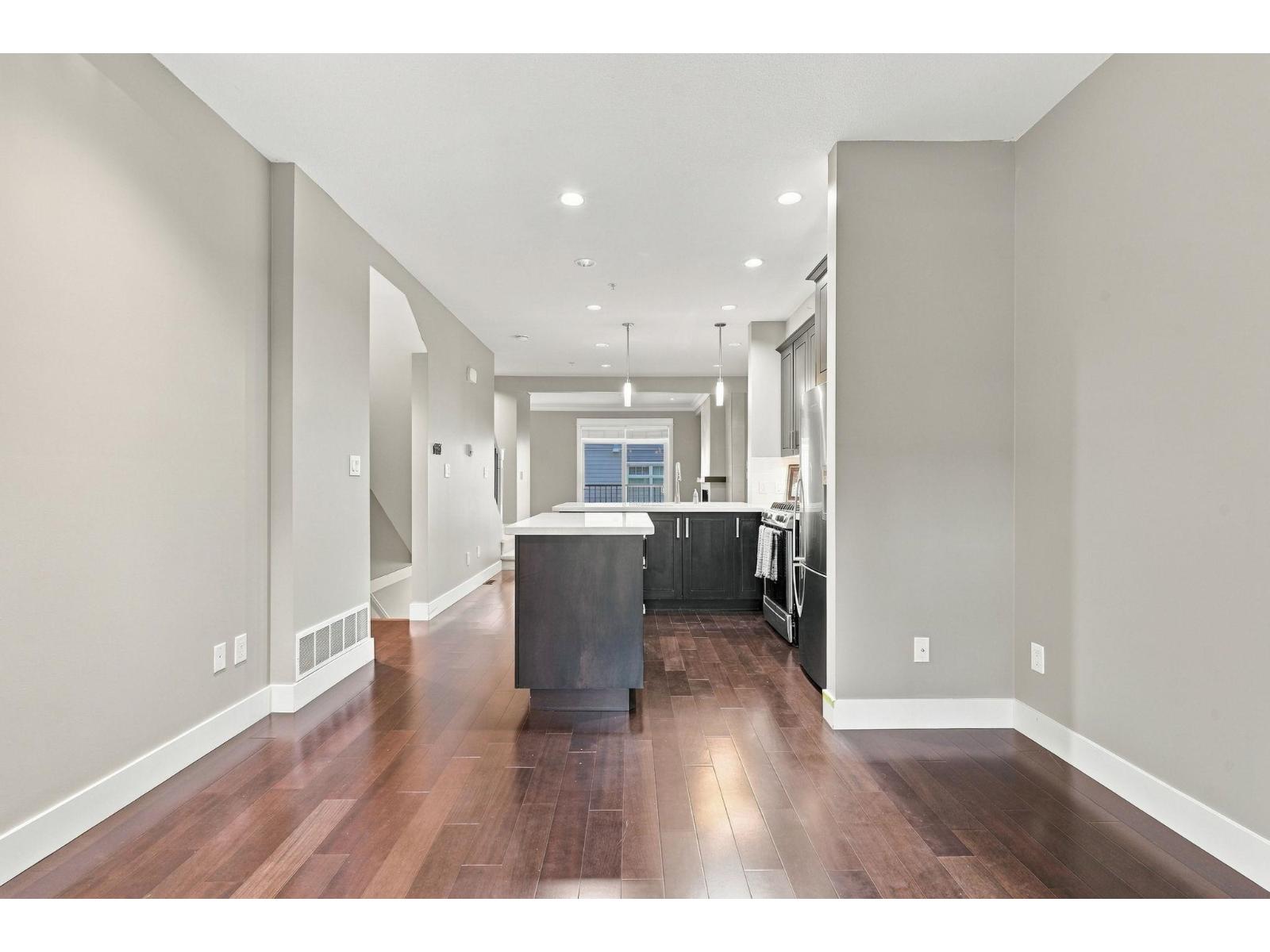 Photo of 26 2689 PARKWAY DRIVE 20