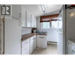 329 12 Street N - photo 16