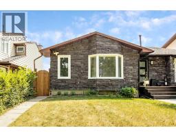 610 Strathcona Drive SW - photo 1