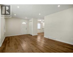 610 Strathcona Drive SW - photo 4