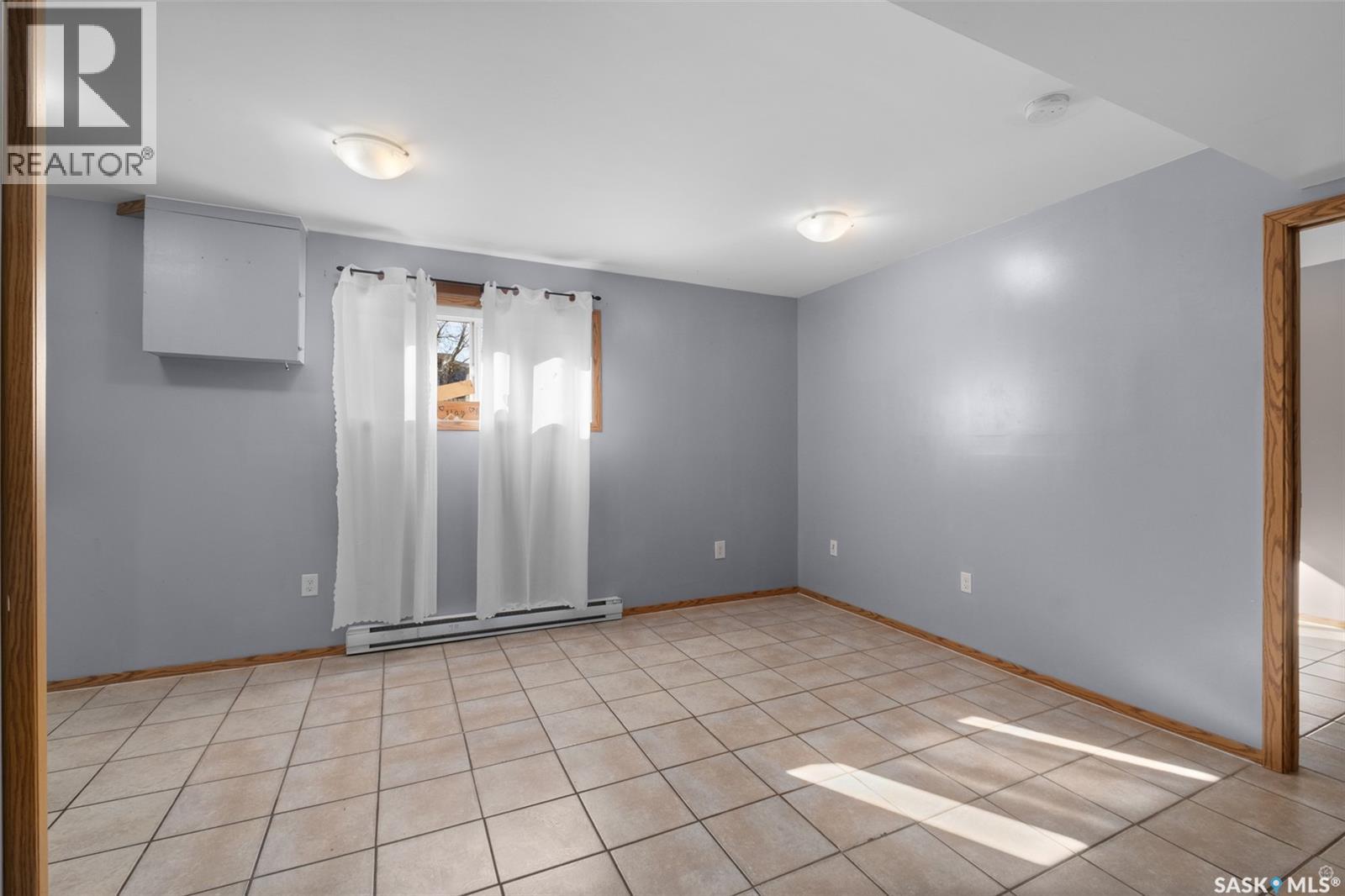 211 31st STREET E - 14
