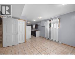 211 31st Street E, Prince Albert, SK S6V8A8 Photo 17