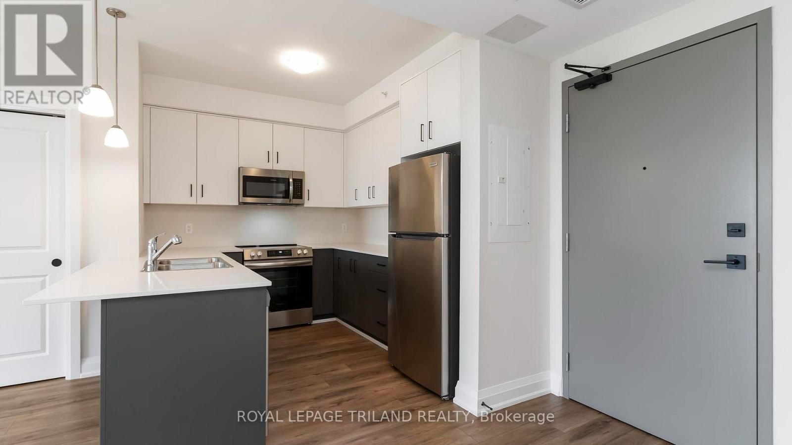 865 Kleinburg Drive — photo 4