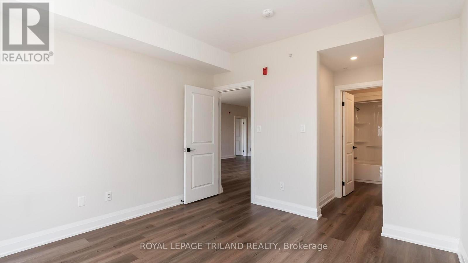 865 Kleinburg Drive — photo 11