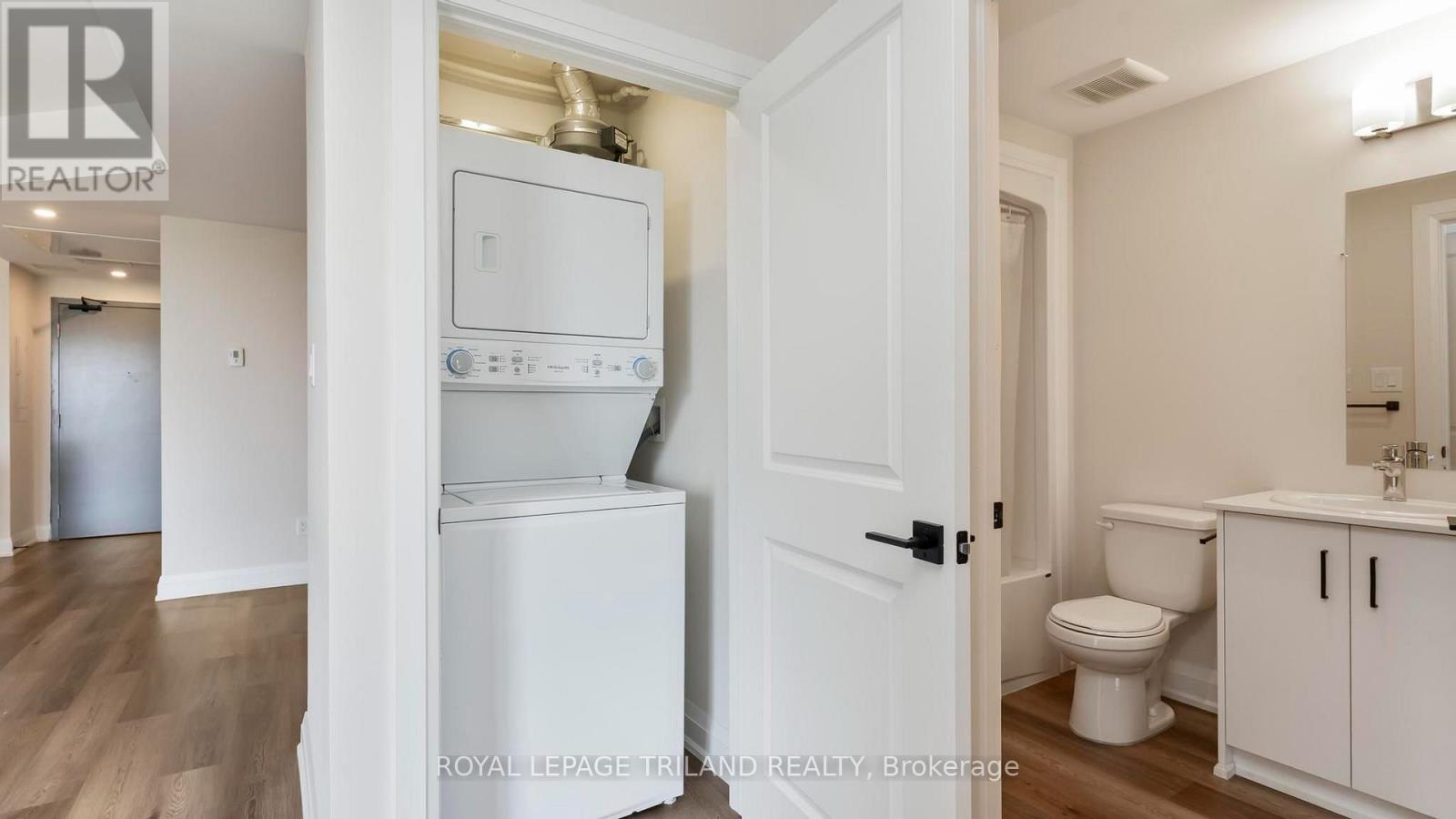 865 Kleinburg Drive — photo 14