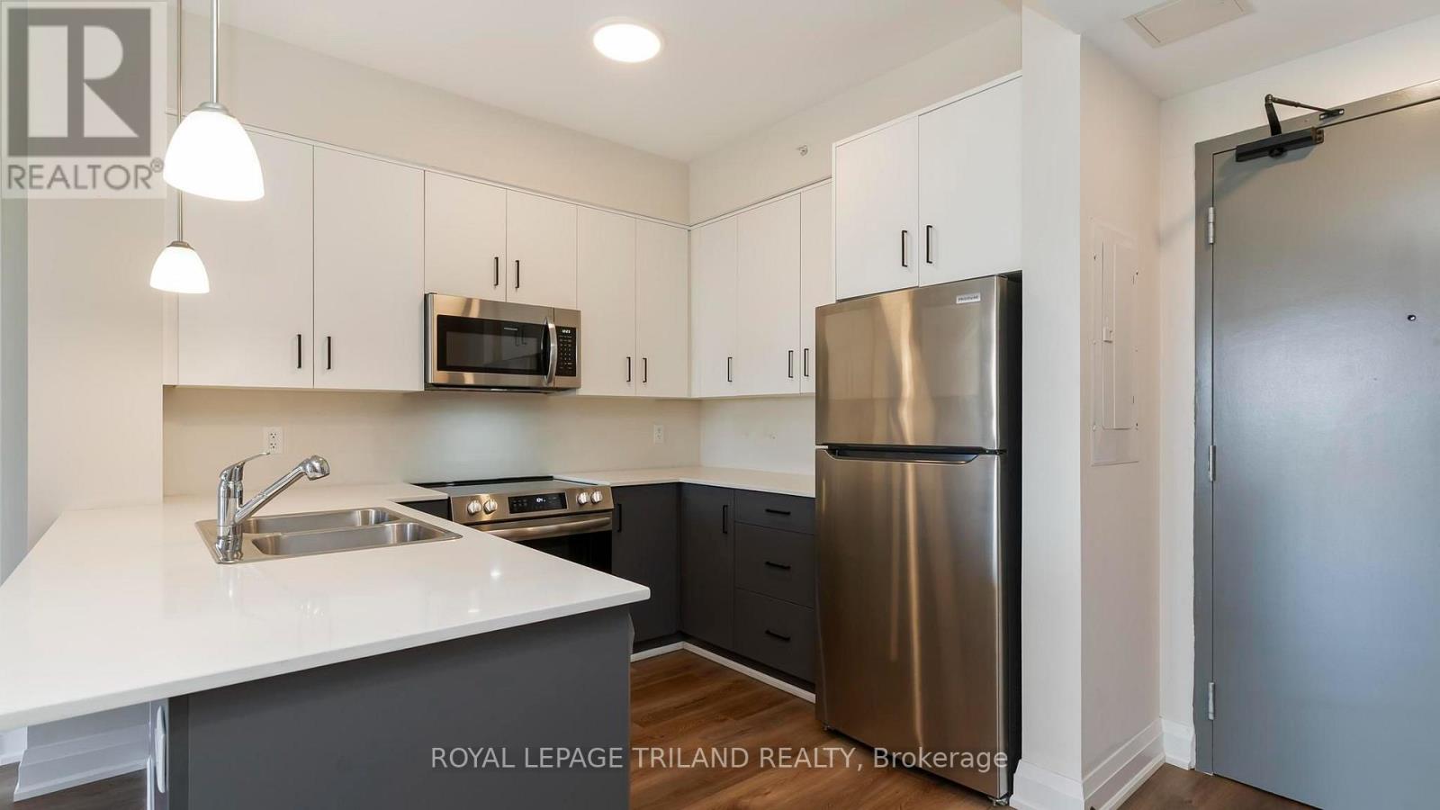 865 Kleinburg Drive — photo 4