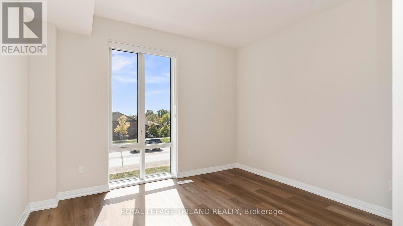 865 Kleinburg Drive — photo 16