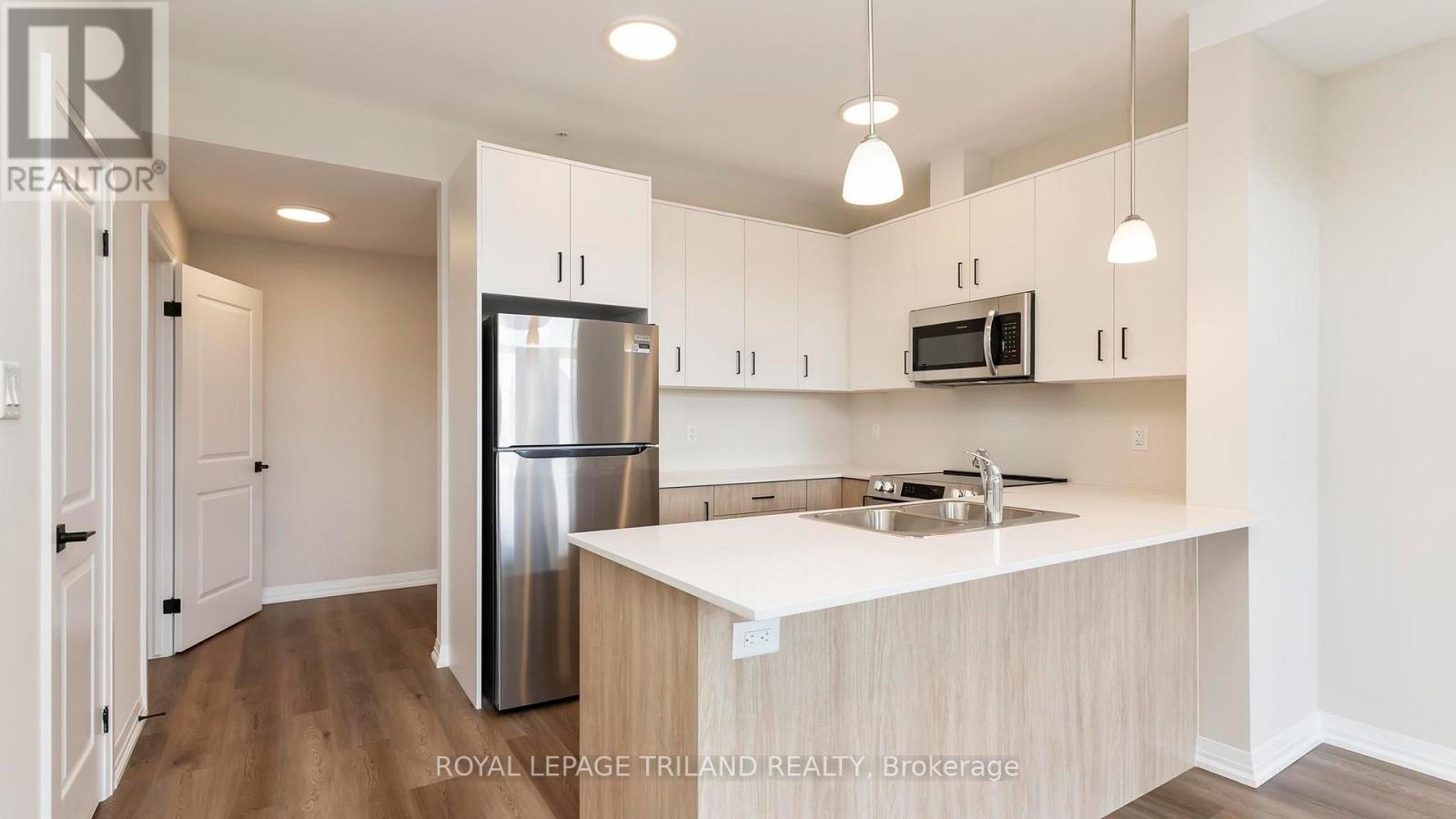 865 Kleinburg Drive — photo 8