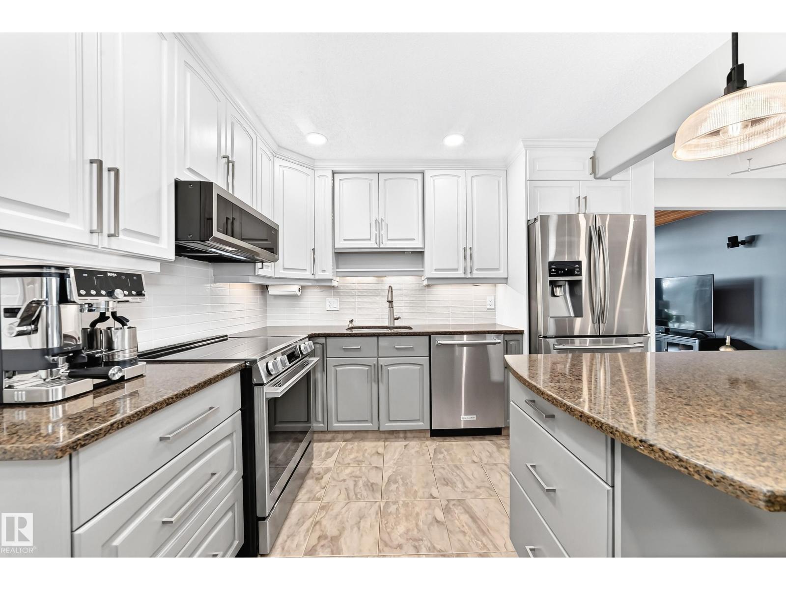 15011 55 ST NW - 19