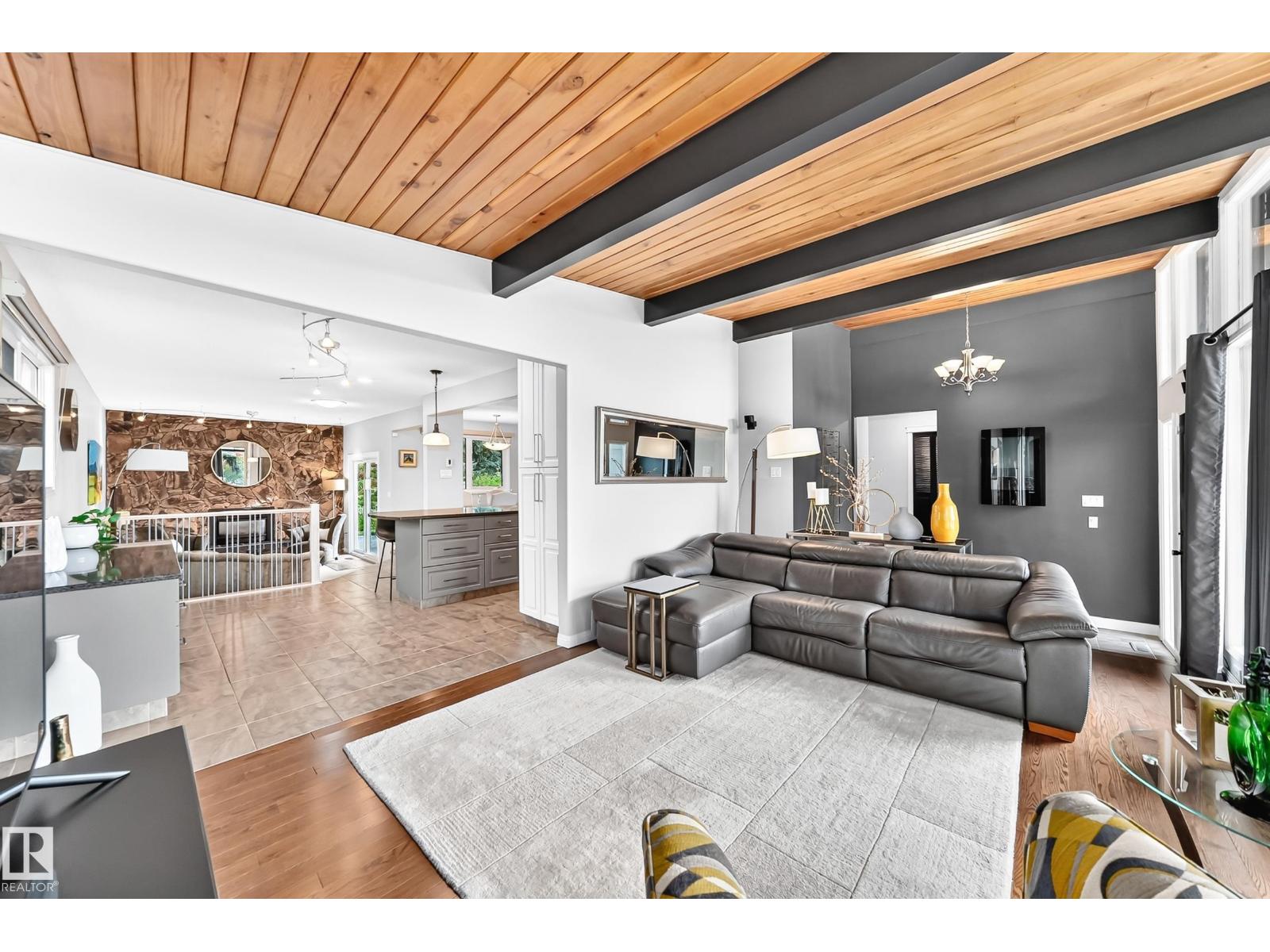 15011 55 ST NW - 12