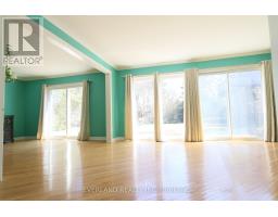 18 Silvergrove Road, Toronto, ON M2L2N6 Photo 12