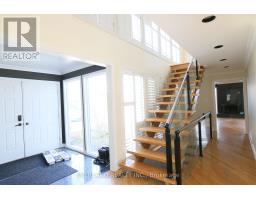 18 Silvergrove Road, Toronto, ON M2L2N6 Photo 6