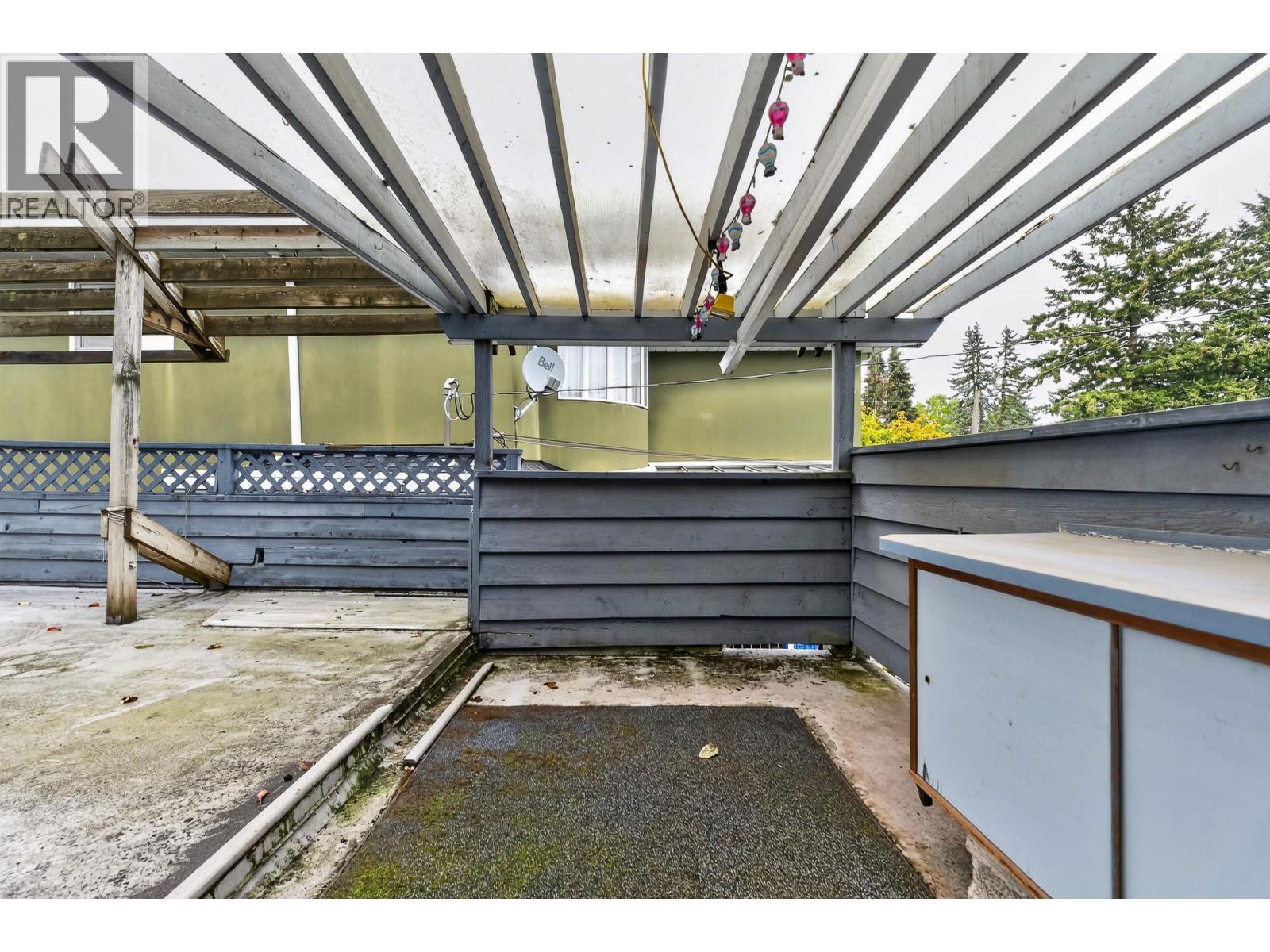 Photo of 6338 WALTHAM AVENUE 15