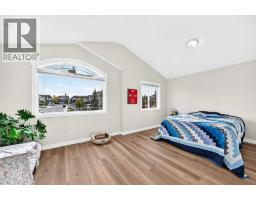 14 Westmount Way - photo 29