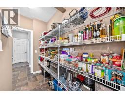 14 Westmount Way - photo 18