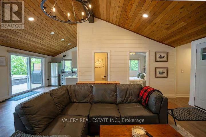 572 MALLARD CIRCLE, Selwyn — photo 2