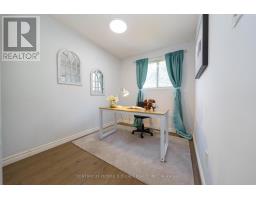 172 Hollyberry Trail, Toronto, ON M2H2P4 Photo 17