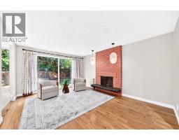 2pc Bathroom - 39 Woodfield Crescent Sw, Calgary, AB T2W3W2 Photo 11