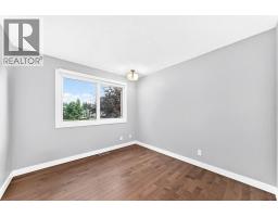 39 Woodfield Crescent Sw, Calgary, AB T2W3W2 Photo 21
