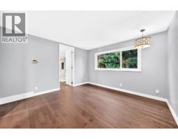 39 Woodfield Crescent Sw, Calgary, AB T2W3W2 Photo 17