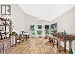 Kitchen - 39 Woodfield Crescent Sw, Calgary, AB T2W3W2 Photo 7