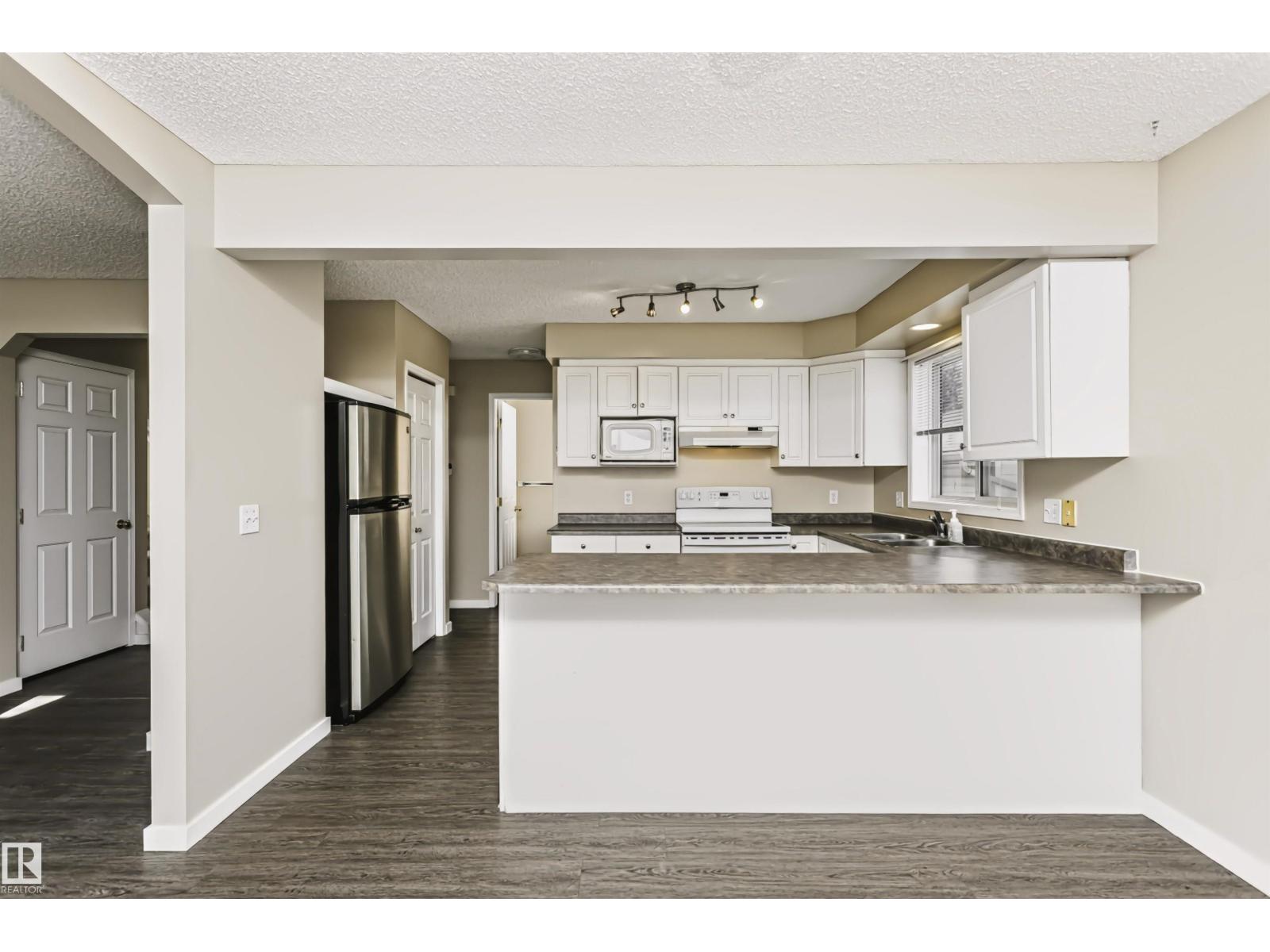 4112 37A AV NW - 10