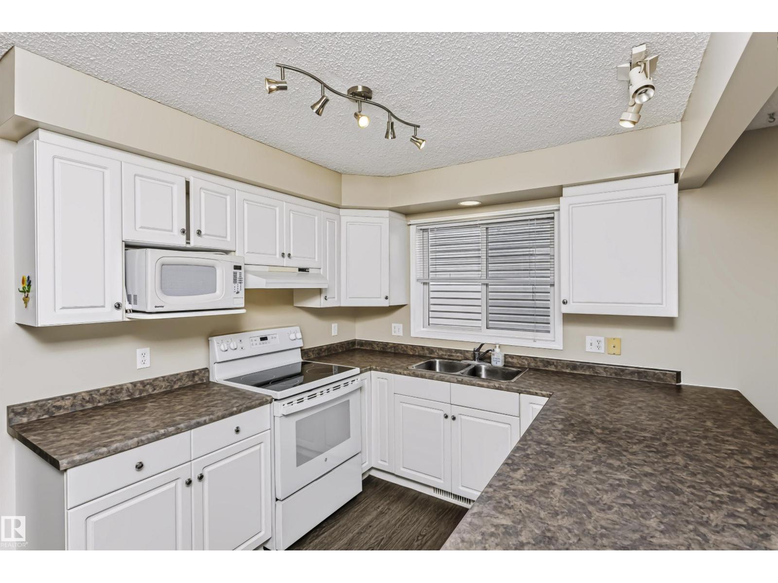 4112 37A AV NW - 12