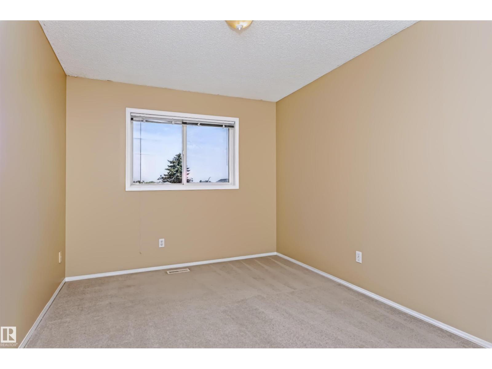 4112 37A Avenue NW, Kiniski Gardens — photo 16 of 30: Property photo