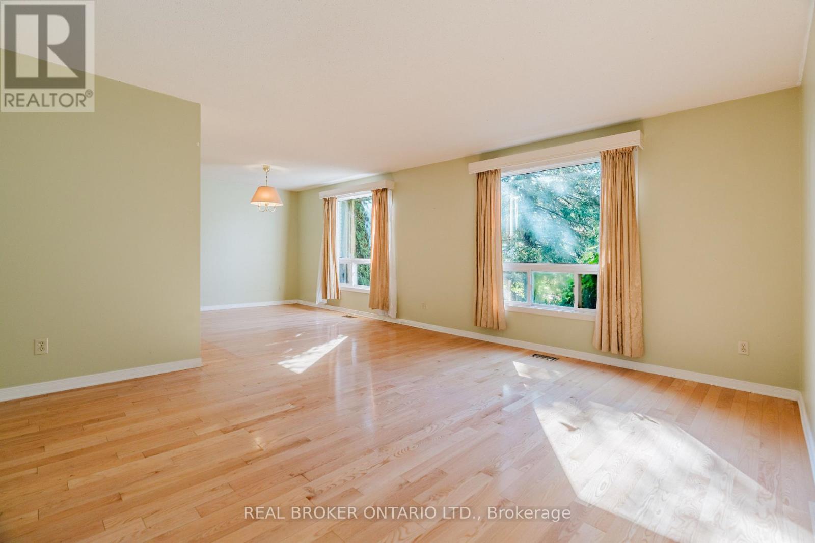 16 GOLD CRESCENT, Russell — photo 9