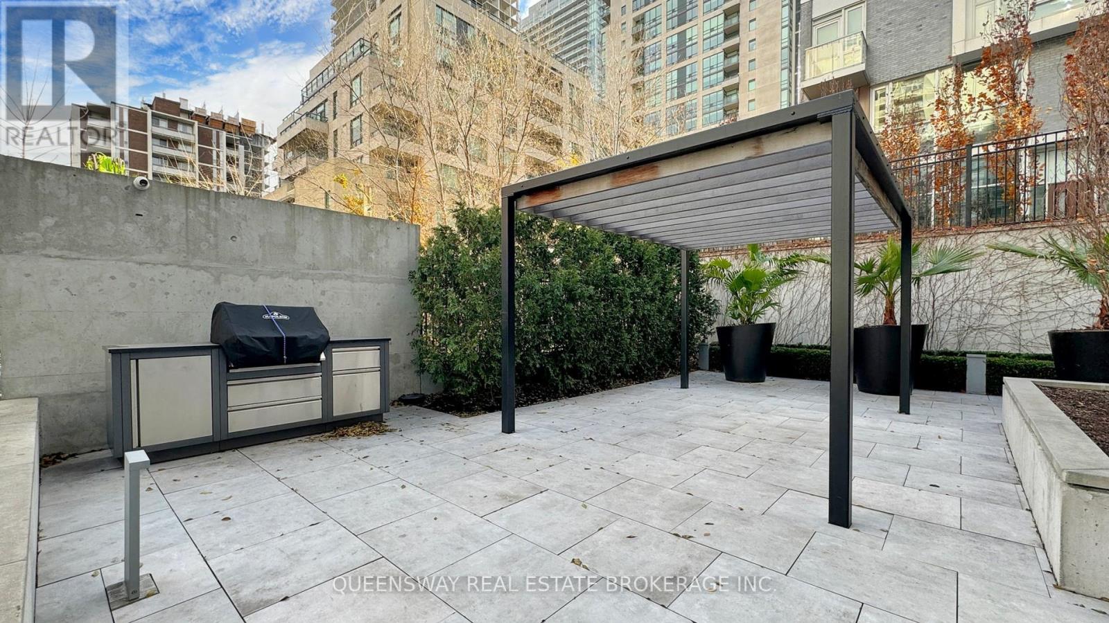 #1605 101 ERSKINE AVENUE - 35