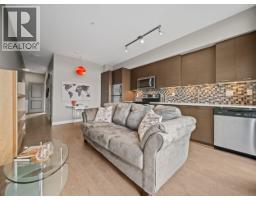 301 4372 Fraser Street, Vancouver, BC V5V4G3 Photo 6