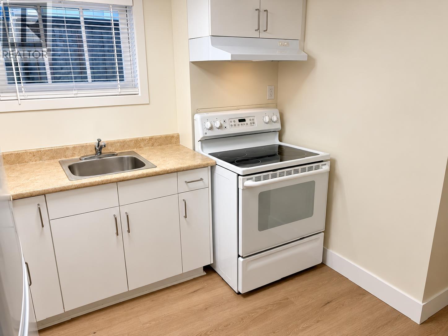 5 Bed, 3 Bath House for Rent in Vancouver – 4147 W13TH AVE, Vancouver – MLS# R3172081 - Image 4