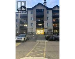 8412, 304 Mackenzie Way SW - photo 1