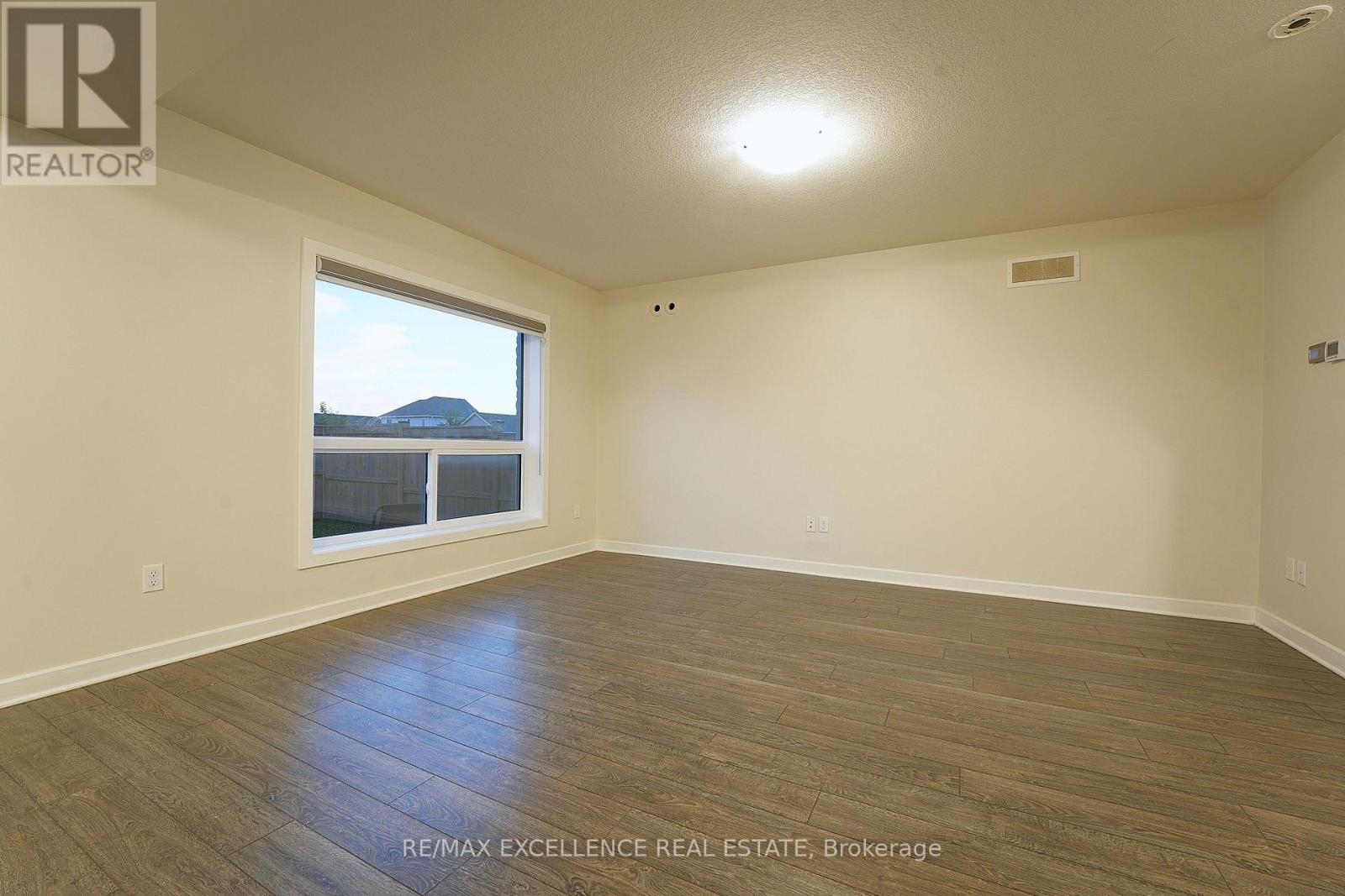 18 WEIR CRESCENT, St. Thomas — photo 8